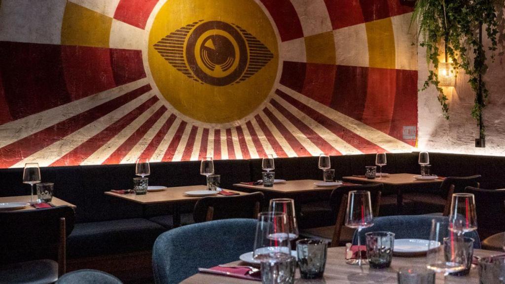 El interior del restaurante secreto que arrasa en pleno corazón de Bilbao.