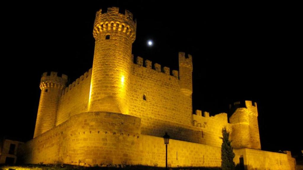 El castillo del bonito pueblo cerca de Euskadi.