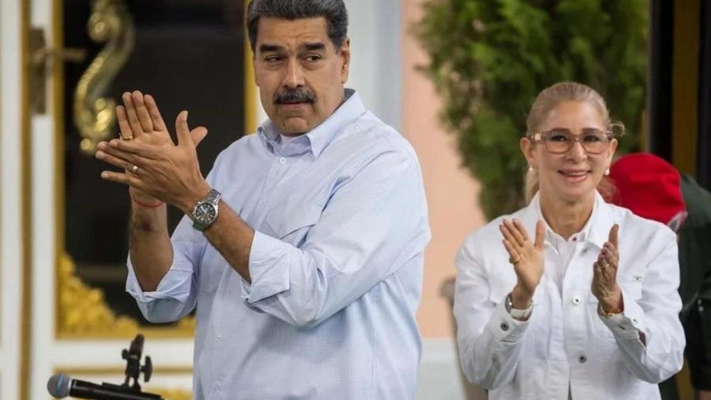 Nicolás Maduro y su mujer Cilia Flores