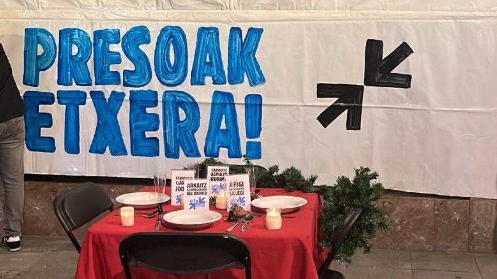 Una mesa de Nochevieja que recuerda, entre otros, al jefe etarra Txeroki.