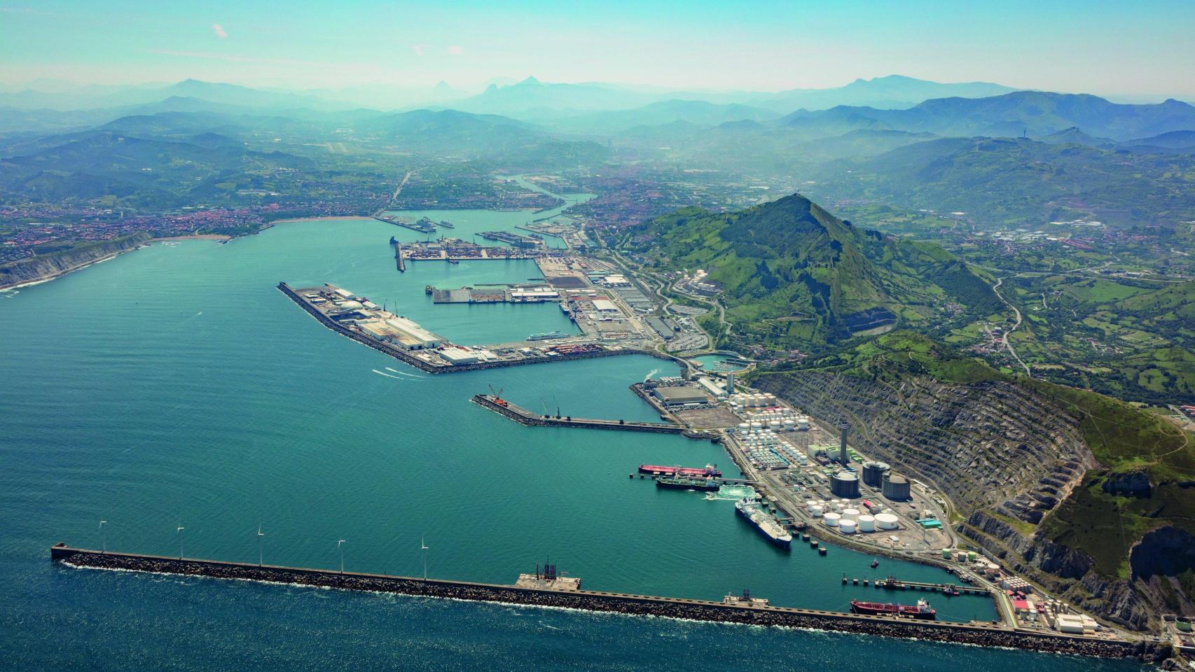 Panorámica del Puerto de Bilbao.