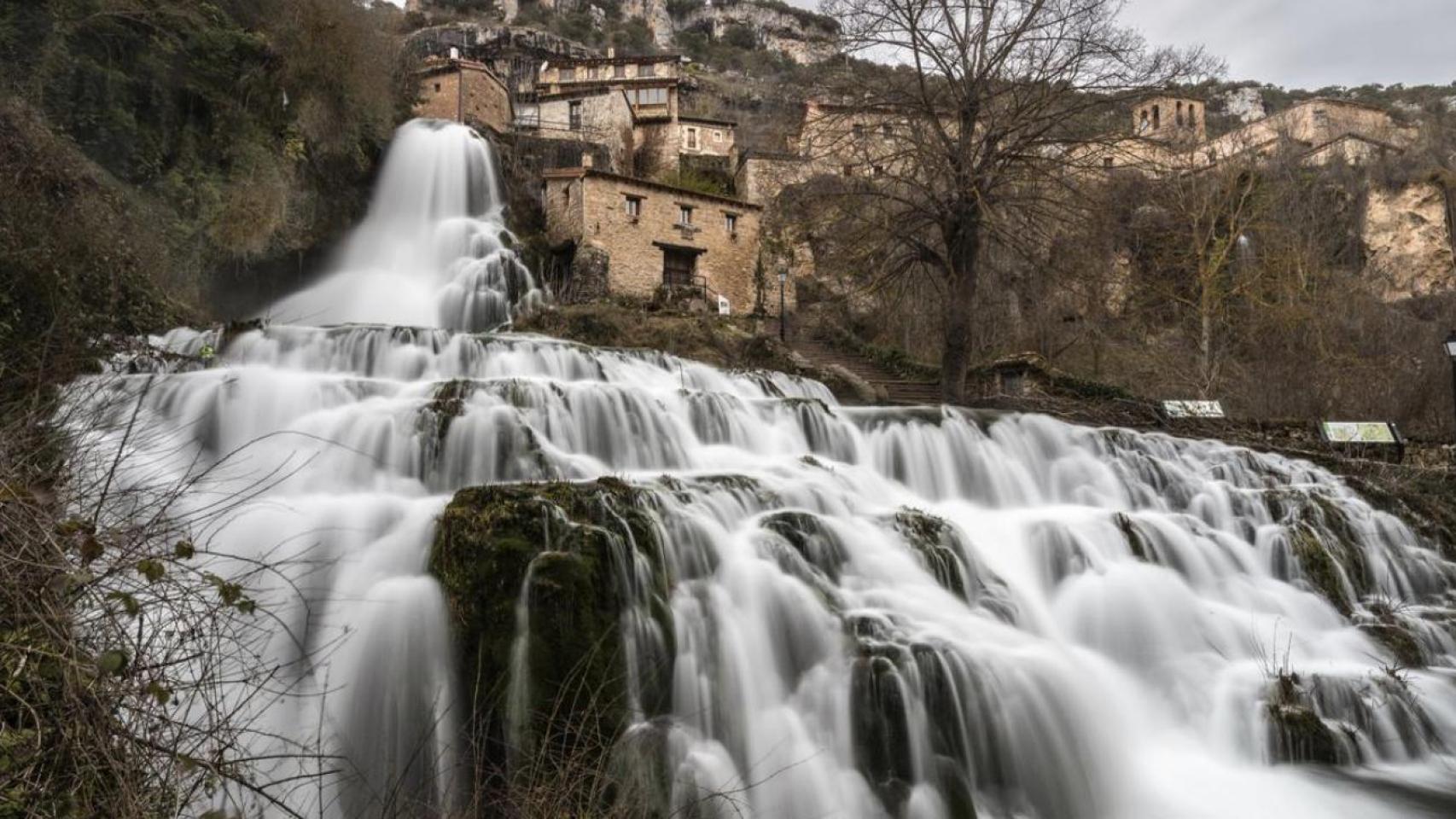 Cascada del pueblo a 1 hora de Euskadi que le enamora a Jesús Calleja.