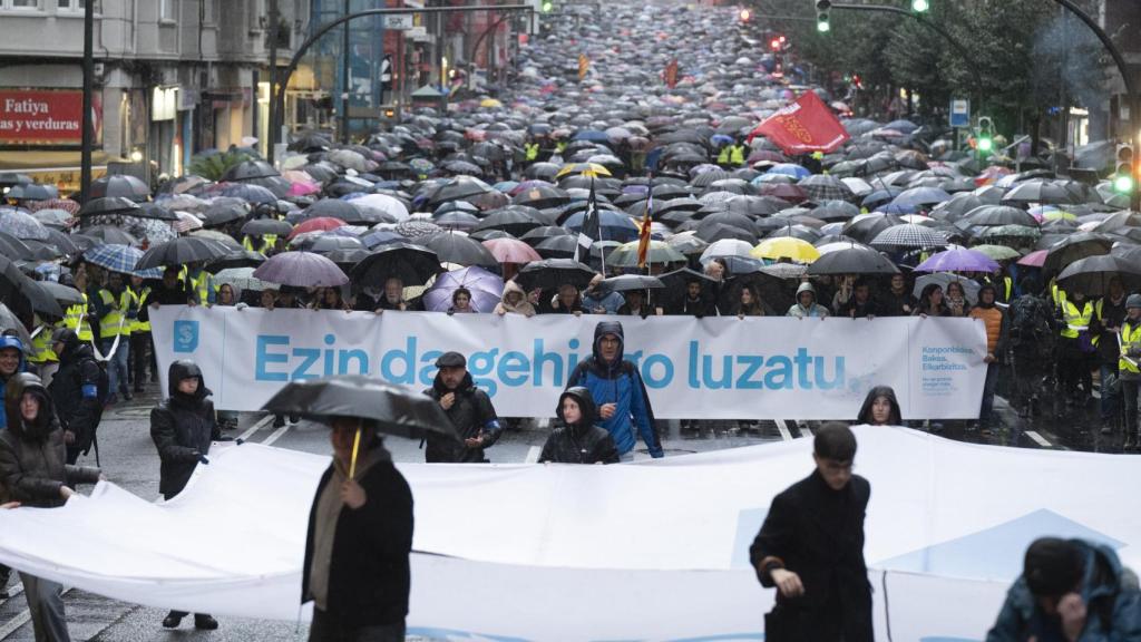 Manifestación convocada por Sare en favor de los derechos de los presos de ETA.