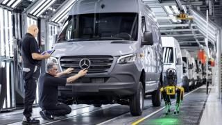 Mercedes admite el bajón de sus ventas en las furgonetas Vito en 2025