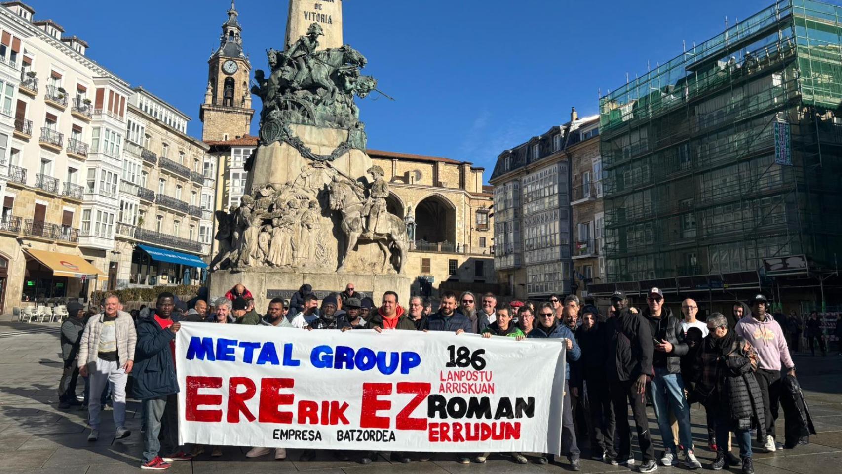 La plantilla de Metal Group en la concentración de este miércoles
