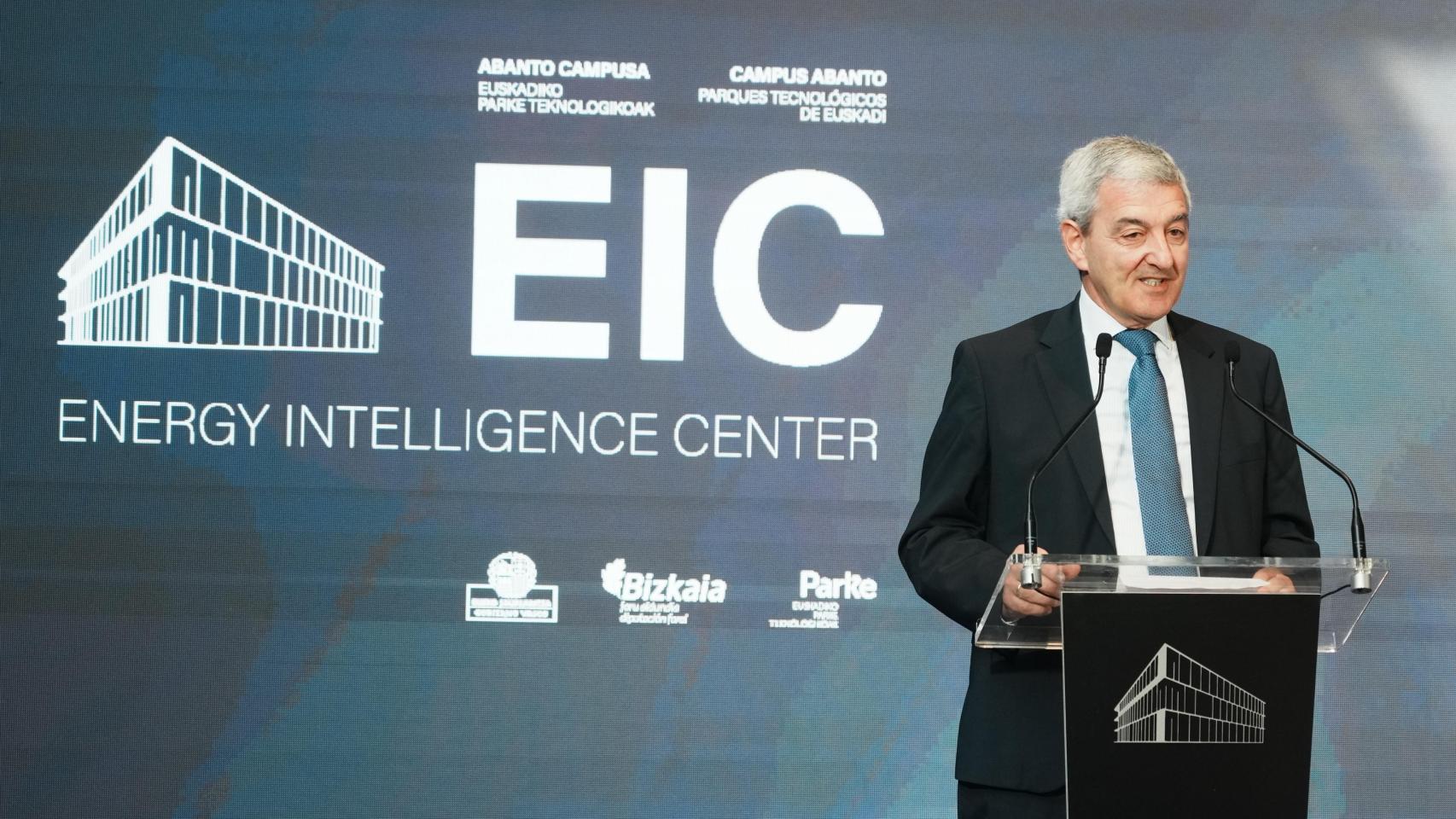Iñaki Alzaga en la inauguración del EIC de Abanto Zierbena / H.Bilbao Europa Press