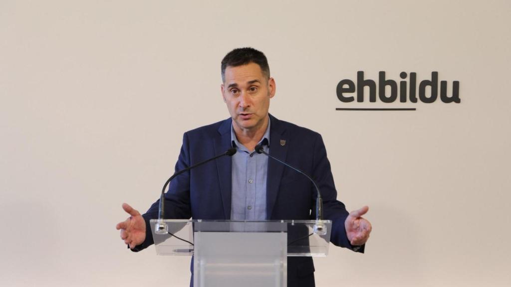 El portavoz de Bildu para Bizkaia, Iker Casanova