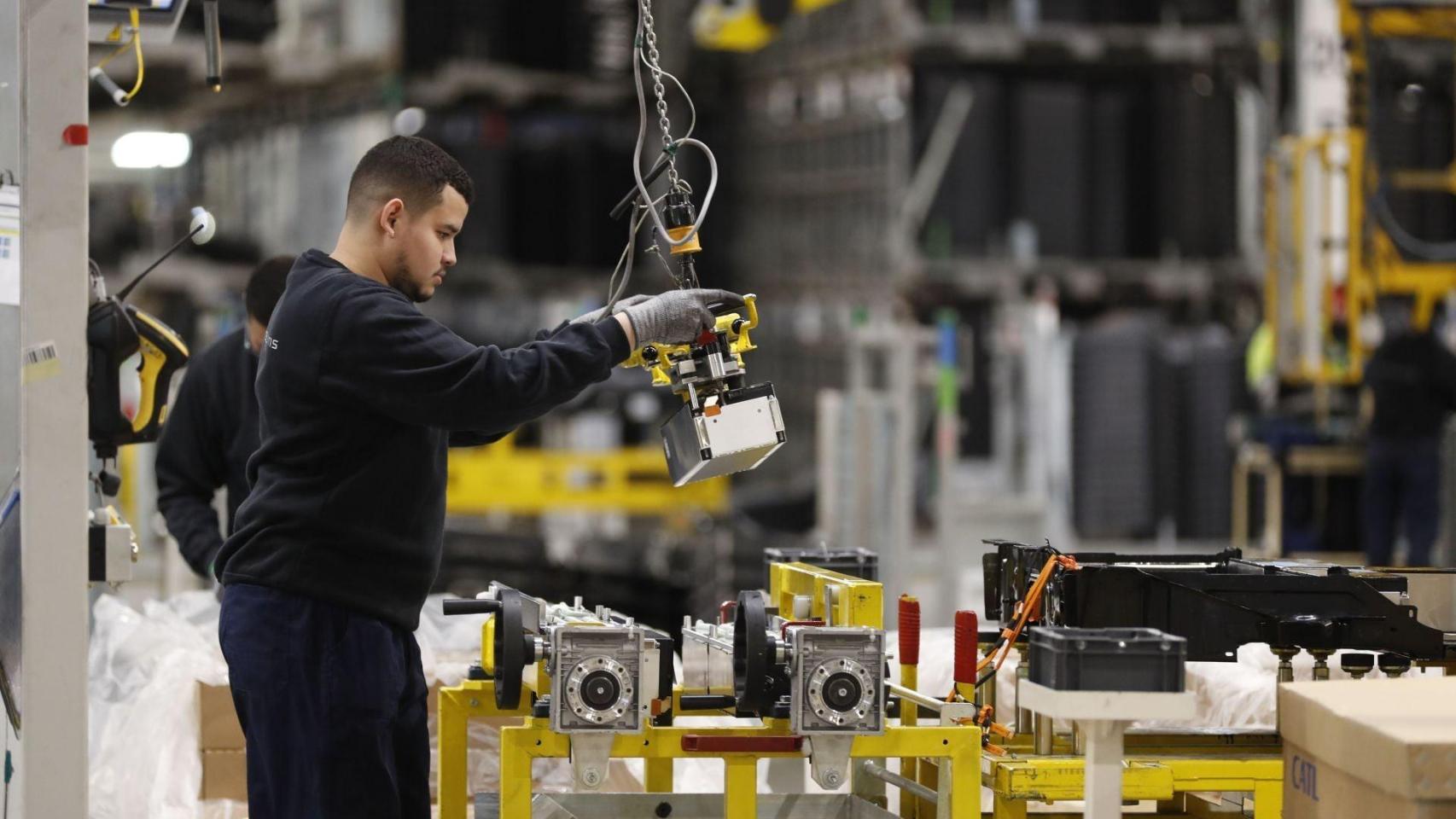 Trabajador del sector de la automoción