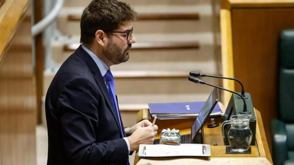 El parlamentario del PP, Álvaro Gotxi, en una intervención parlamentaria