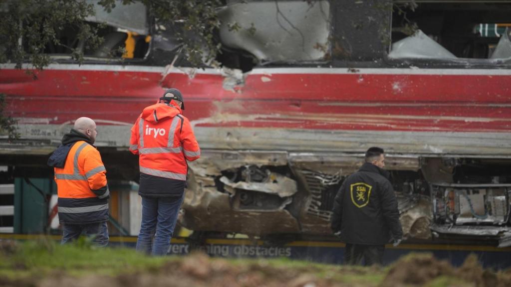 Trabajos de rescate de los convoyes de trenes accidentados en Adamuz a 21 de enero de 2026