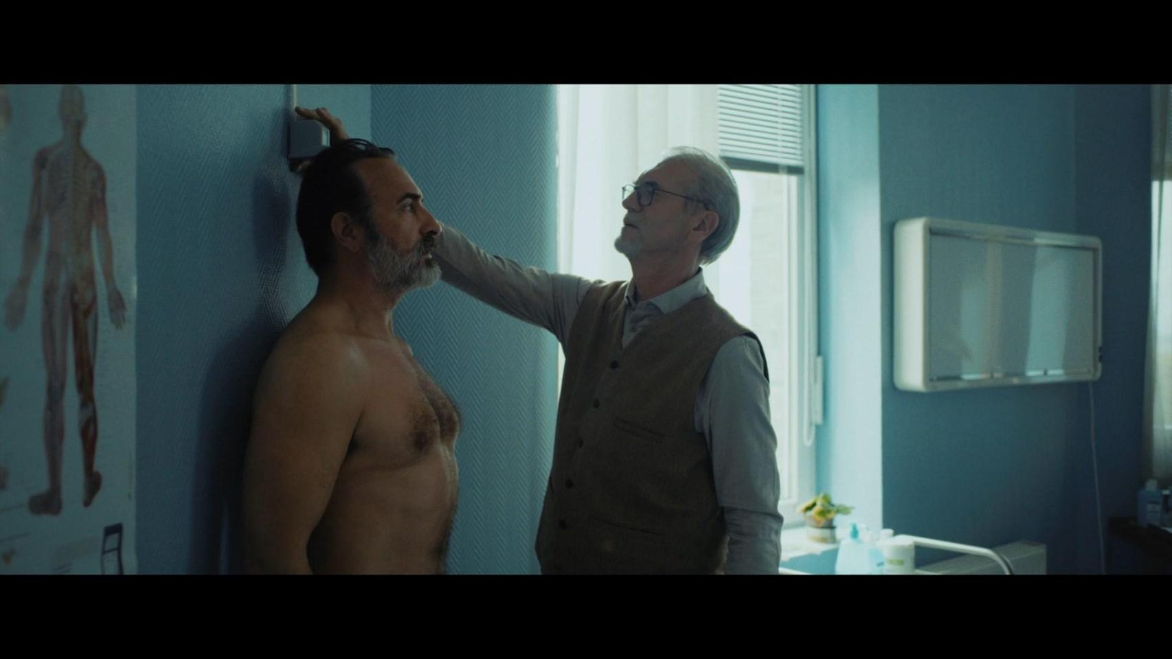 Fotograma de 'El increíble historia del hombre menguante'