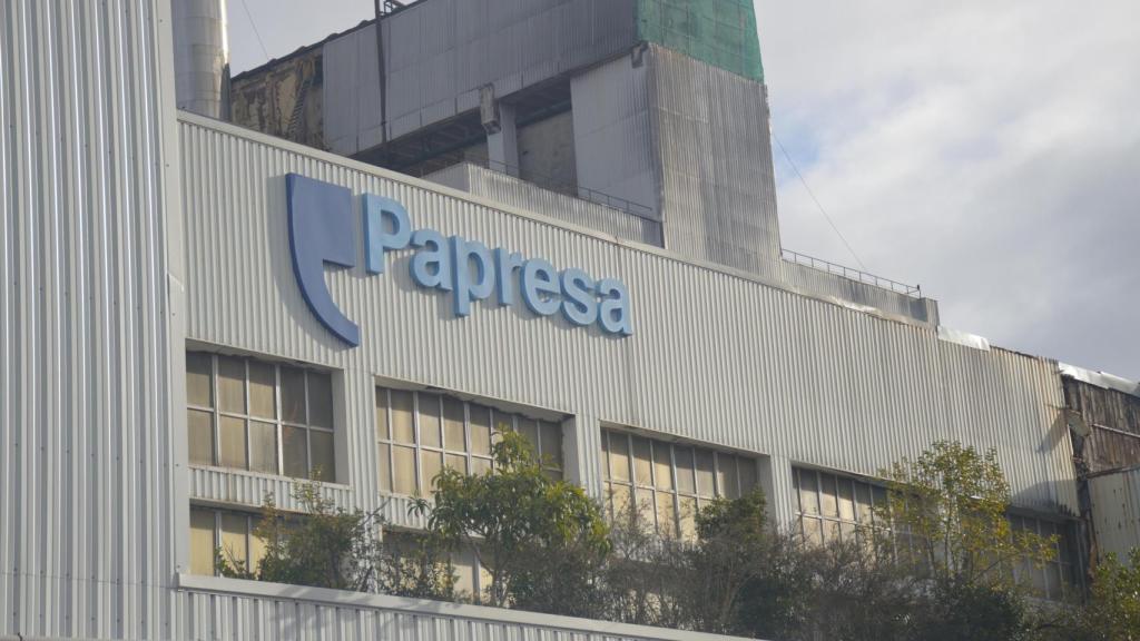 La fachada principal de Papresa, en Errenteria.