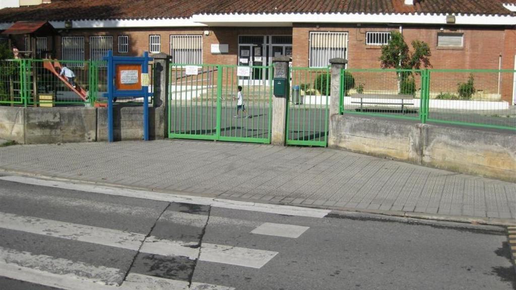 Exterior del colegio Larrañazubi