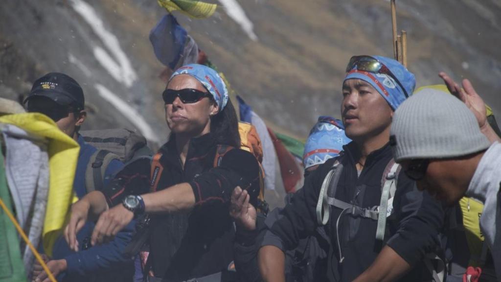 La alpinista, ingeniera y empresaria, Edurne Pasaban, en su expedición al Annapurna el 17 de abril de 2010