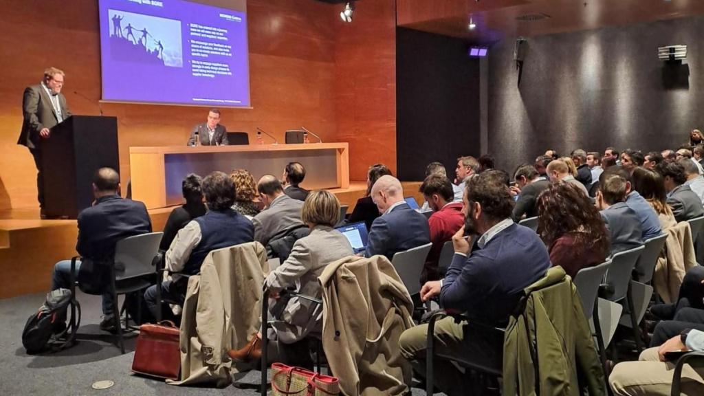 La industria eólica vasca analiza, de la mano de Siemens Gamesa, los retos tecnológicos del aerogenerador del futuro