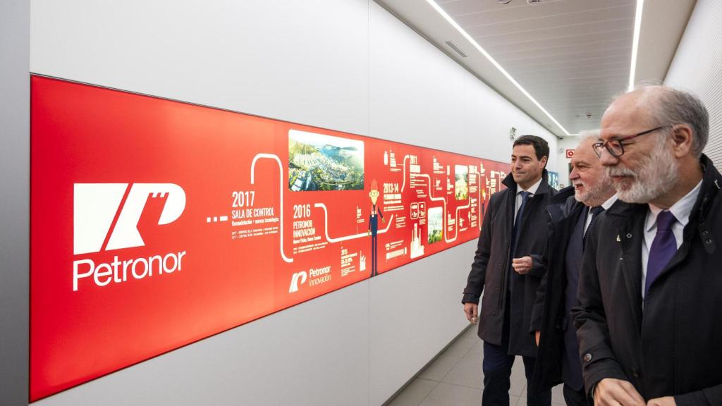 Imanol Pradales ha visitado las instalaciones de Petronor / Irekia