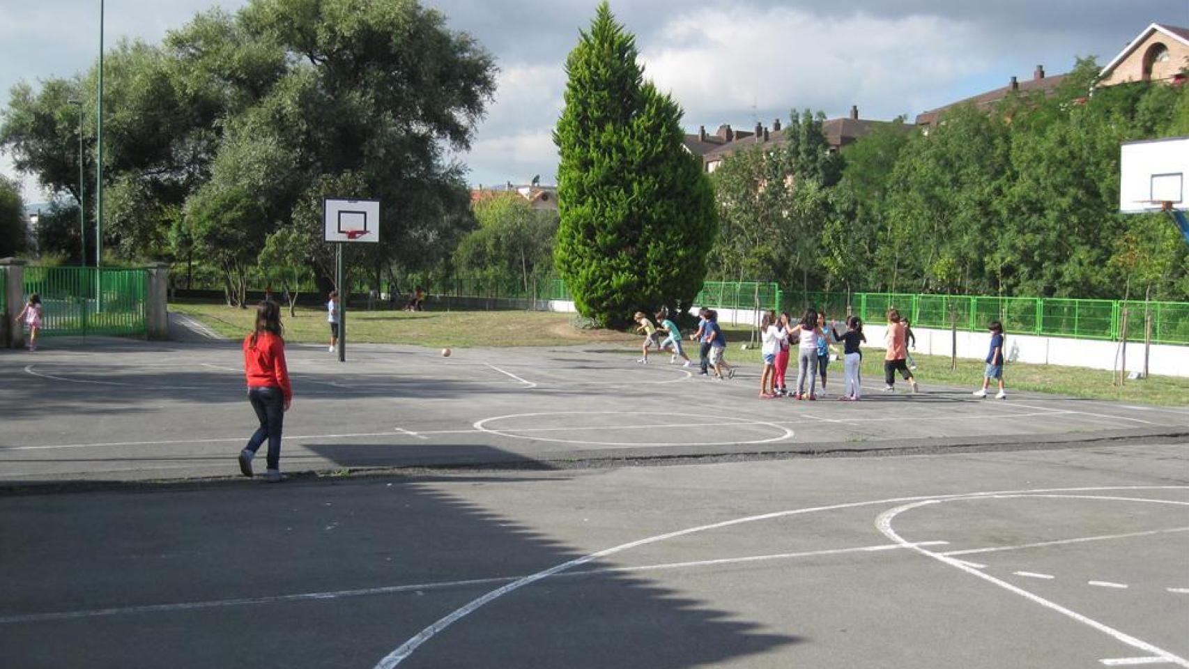 El colegio que cierra.