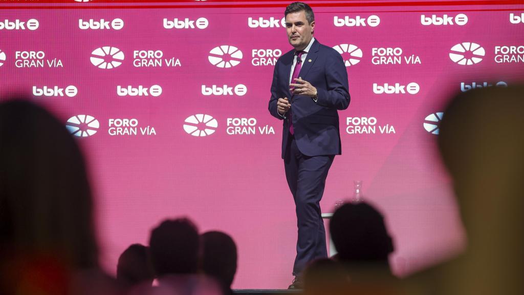 Mikel Jauregi ste miércoles durante la conferencia en el espacio de diálogo Foro Gran Vía sobre la situación y los retos de la industria vasca y sus necesidades en materia energética.EFE/Luis Tejido