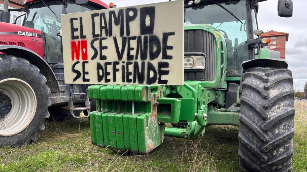 Tractor en la concentración de este miércoles frente al Gobierno vasco