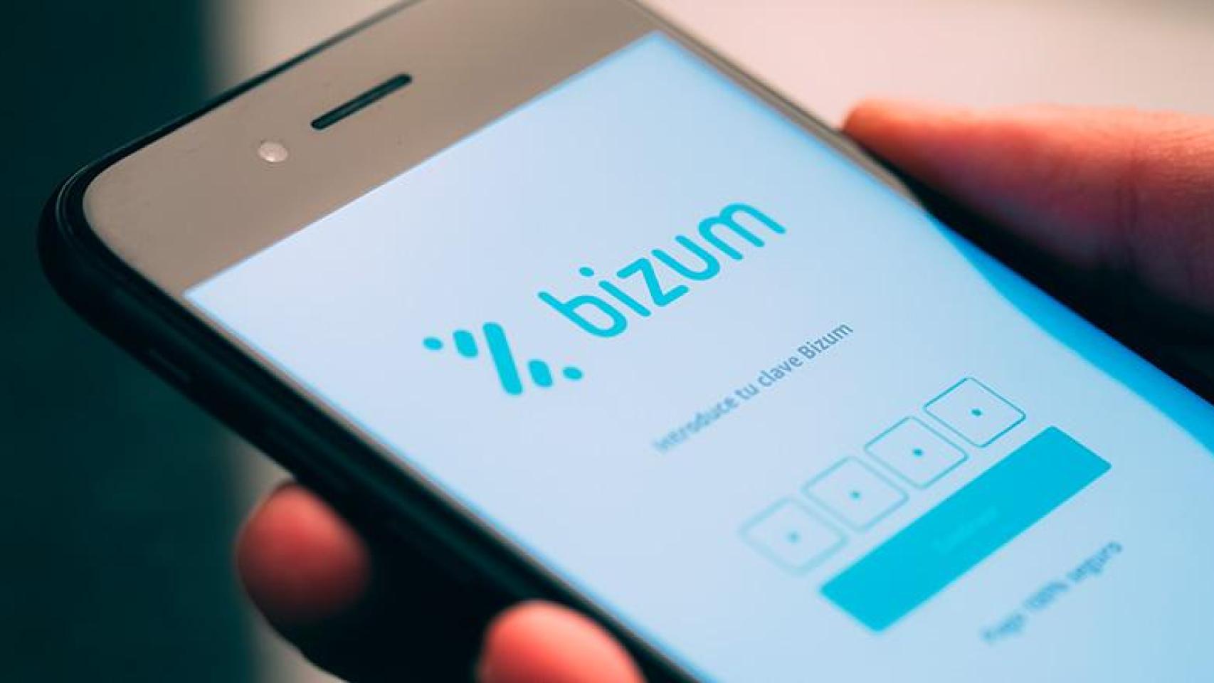 Un cliente realiza un bizum.