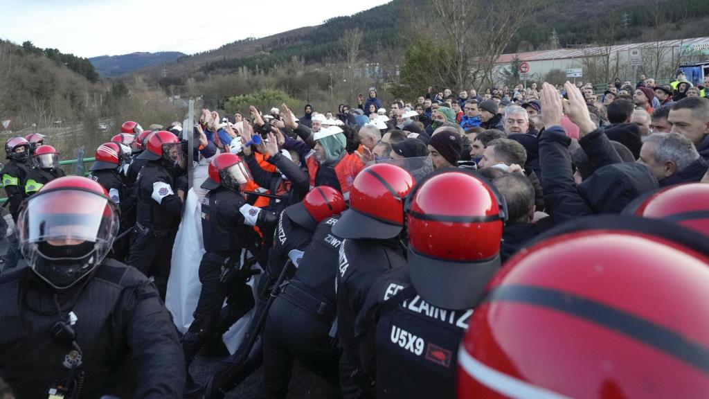 Imágenes de la primera huelga en Tubos Reunidos