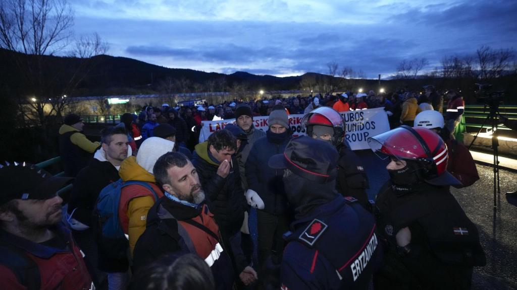 Imágenes de la primera huelga en Tubos Reunidos