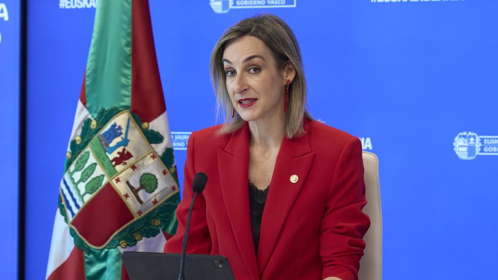 La consejera de Gobernanza, Administración Digital y Autogobierno, María Ubarretxena