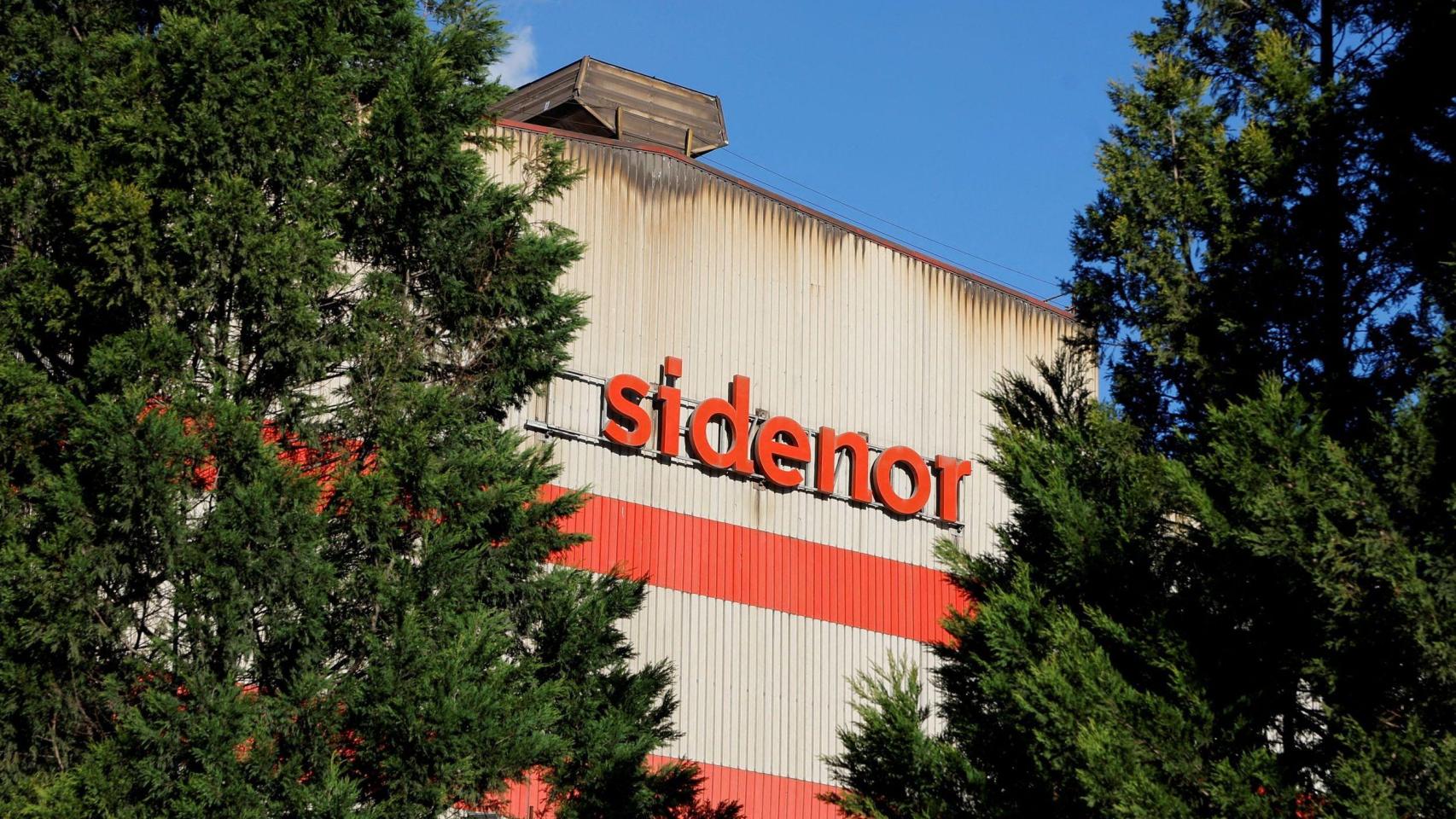 Logotipo de Sidenor.