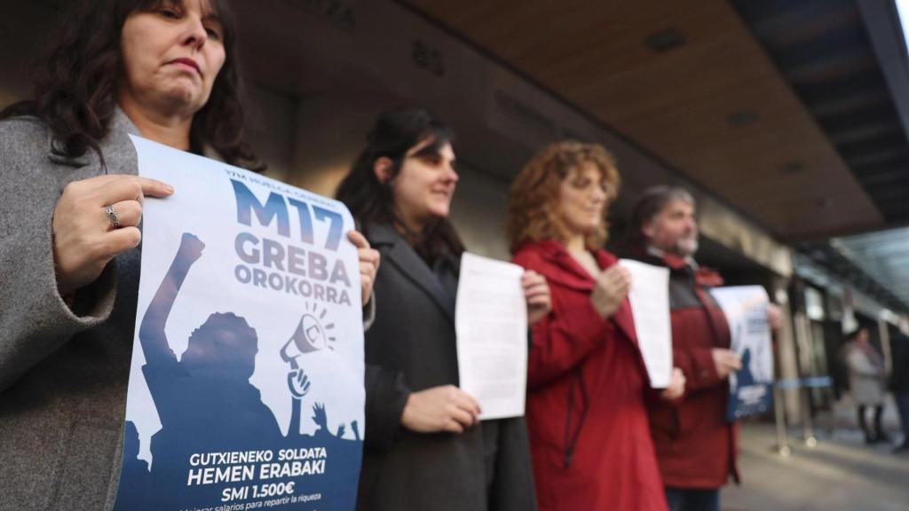 Colectivos afines sociales se suman a la huelga general del 17-M por el SMI con ataques al Gobierno, Imaz o la patronal