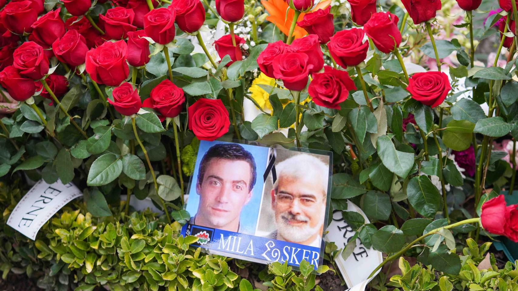 Ofrenda floral a Fernando Buesa y a su escolta Jorge Díez-Elorza con motivo del 23 aniversario de su asesinato