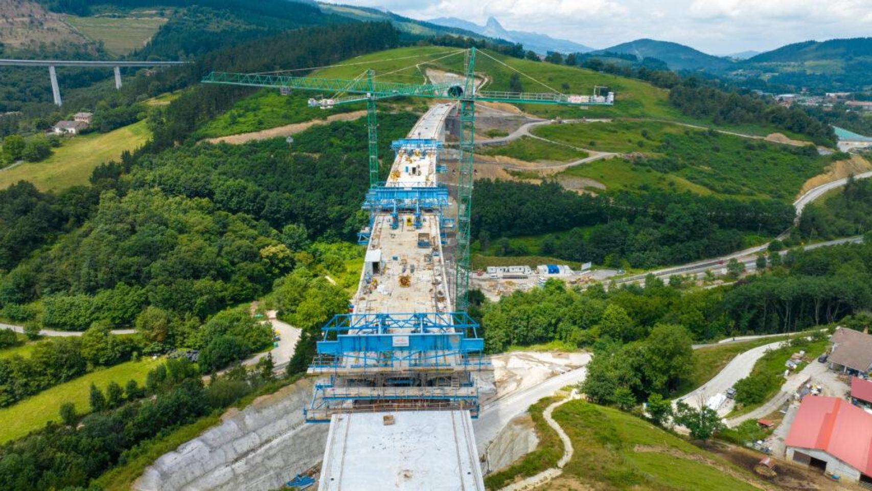 El Ararteko investiga las expropiaciones de Adif por las obras del TAV en Elorrio