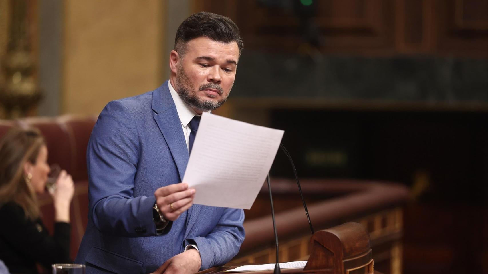 El portavoz de IU, Gabriel Rufián, en una imagen de archivo en el Congreso de los Diputados, a 11 de febrero de 2026