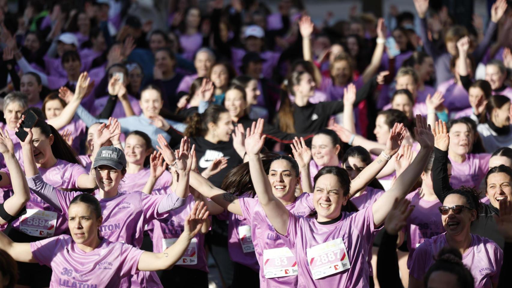 Miles de participantes en la 36.ª edición de la carrera popular de mujeres Lilatón