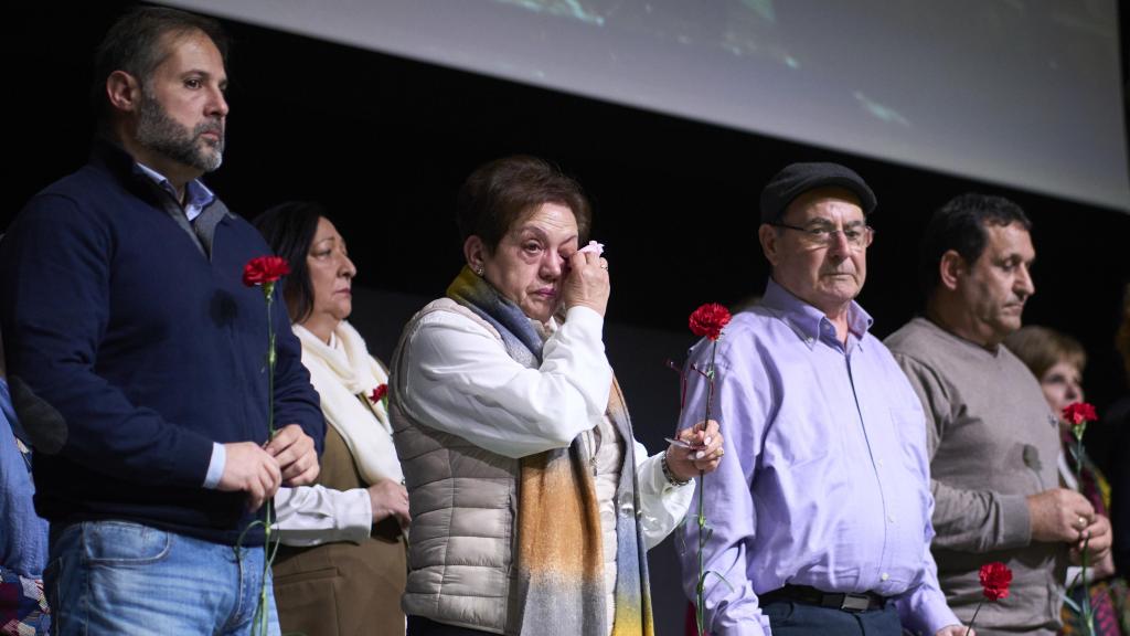 Familiares de las víctimas de la masacre del 3 de marzo en 1976 en Vitoria
