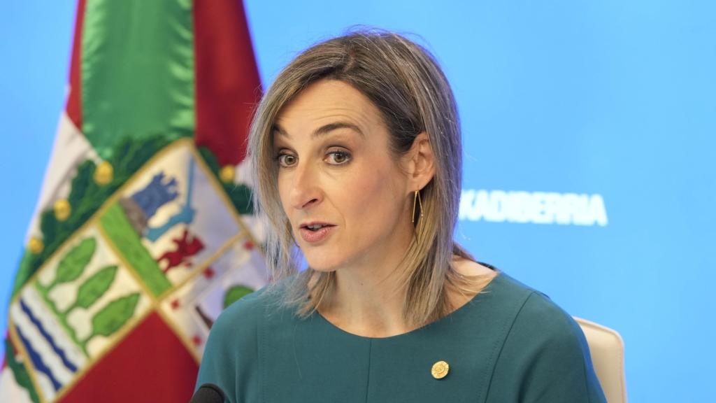 La portavoz del Gobierno vasco, María Ubarretxena