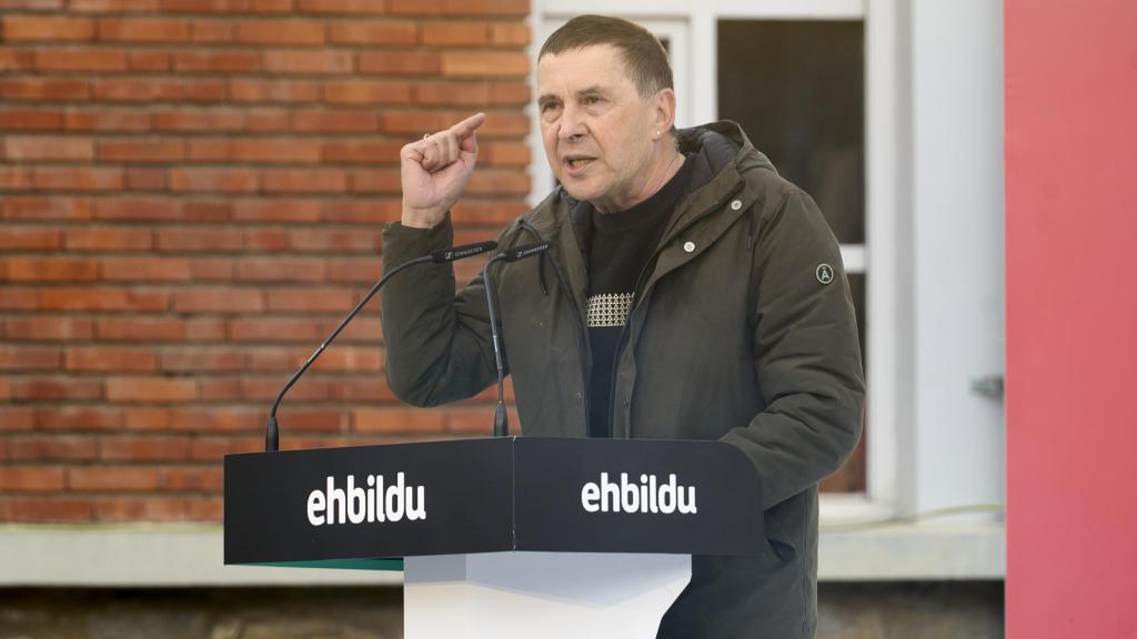 Arnaldo Otegi en el? acto pol?tico para recordar la masacre del 3 de Marzo