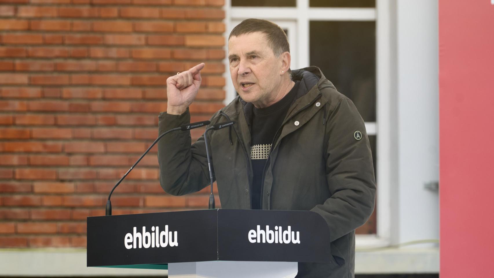 Otegi pide a los seguidores de la Real "llenar el campo de ikurriñas y dejar claro que no somos España" en la Copa del Rey
