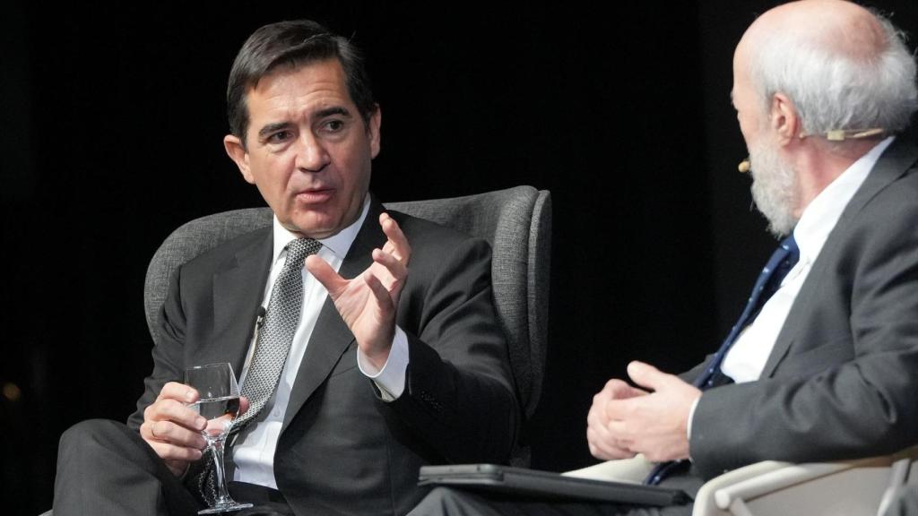 El presidente de BBVA, Carlos Torres, durante el 36 Encuentro Empresarial de Elkargi 'Nuevo Orden Económico Mundial'.