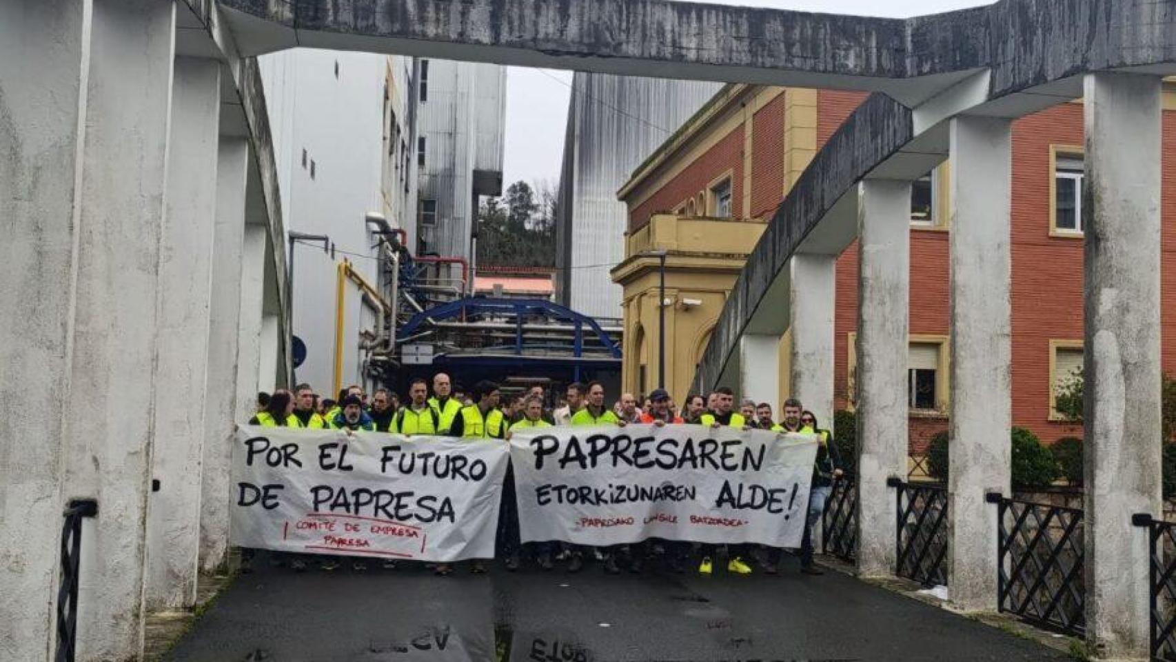 La plantilla de Papresa, durante un paro.