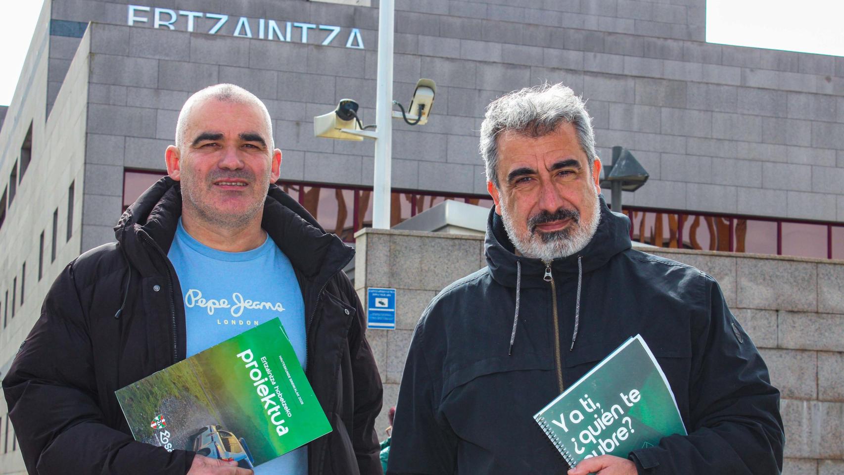 El secretario general y el portavoz de ESAN, Roberto Palma y Unai Garabieta, respectivamente