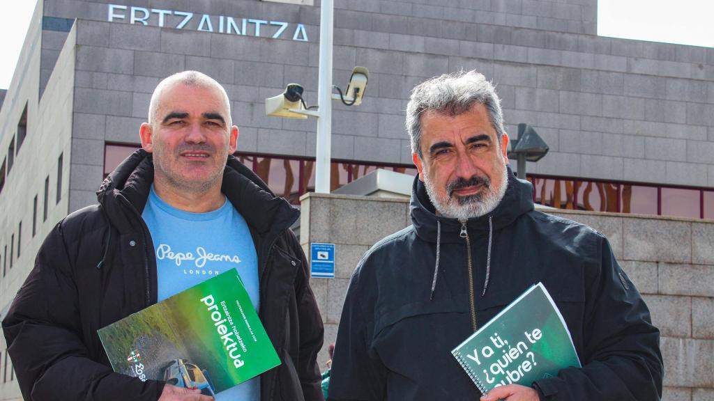 El secretario general y el portavoz de ESAN, Roberto Palma y Unai Garabieta, respectivamente