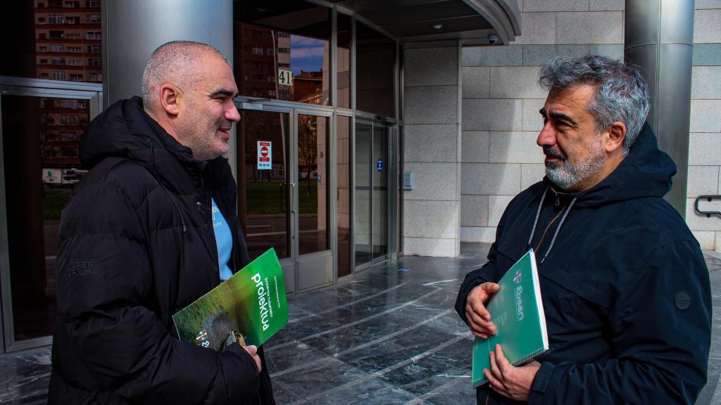 El secretario general y el portavoz de ESAN, Roberto Palma y Unai Garabieta, respectivamente