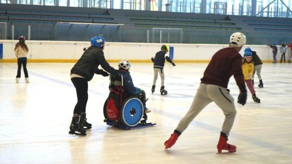 Pista de hielo de BAKH