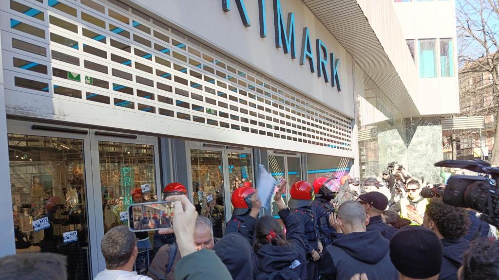 Piquete en Primark en Bilbao a 17 de marzo de 2026