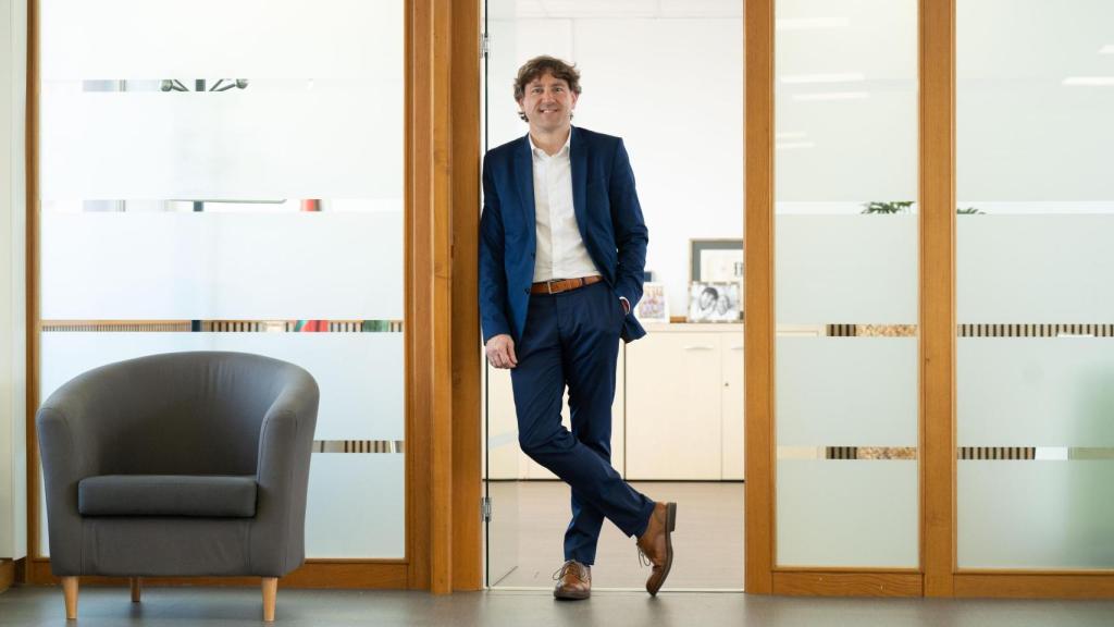 El líder del PSE, Eneko Andueza, en la entrevista con Crónica Vasca.