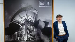 El líder del PSE, Eneko Andueza, en la entrevista con Crónica Vasca.