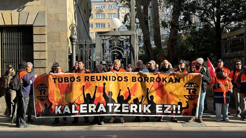 Manifestación de Tubos Reunidos en contra del ERE que afecta a 285 personas