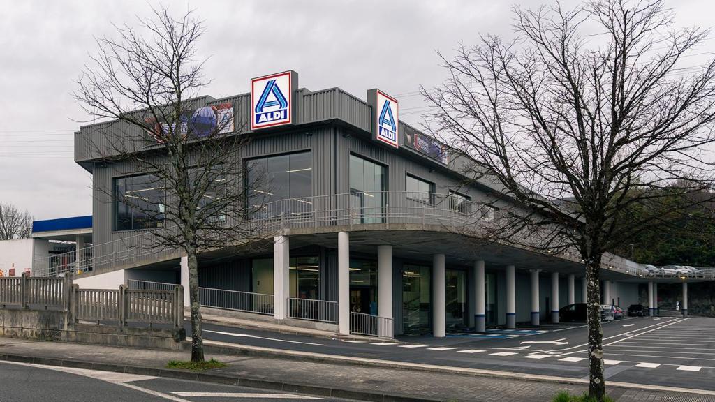 Exterior del establecimiento de Irún.