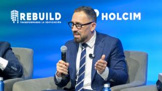 Denis Itxaso, consejero de Vivienda y Agenda Urbana del Gobierno Vasco.