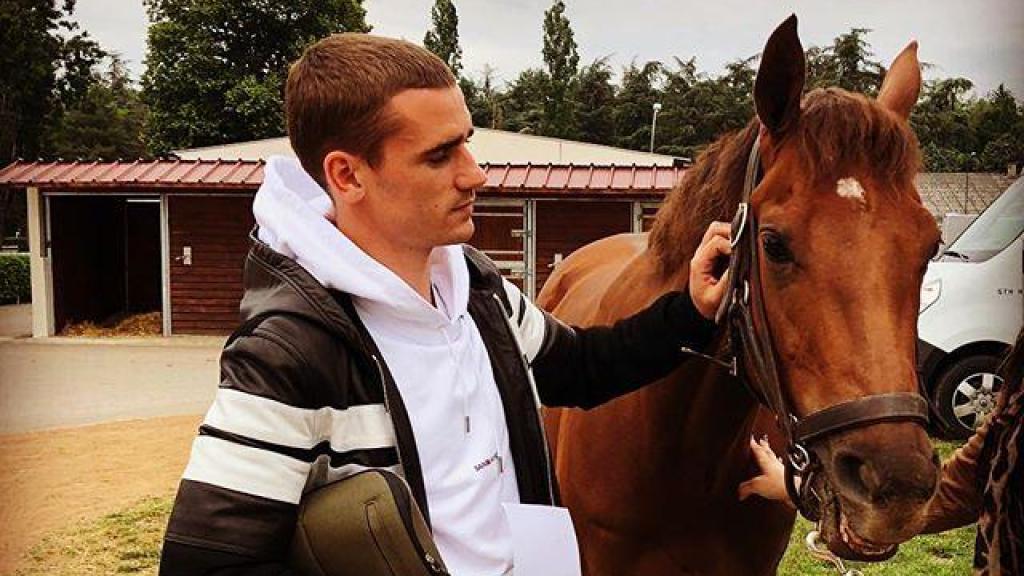 Griezmann, con uno de sus caballos.